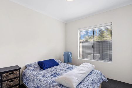 Comfortable Coastal Living in the Heart of Halls Head - Photo 4