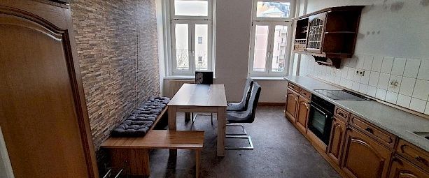 große 3 Zimmer Wohnung schöner Altbau mit EBK - Photo 1