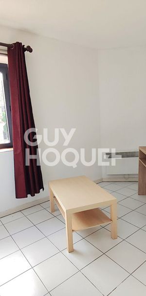 STUDIO MEUBLE AU PIED DE LA GARE - Photo 1