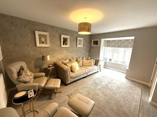 3 bedroom semi-detached house to rent - Photo 1