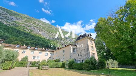 Location Appartement 4 pièces 84m² ST EGREVE 38120 - Photo 4