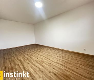 Pronájem bytu 2+1 60 m2 - Fotografie 3