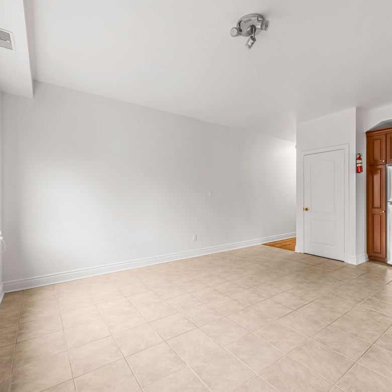 For Lease - 213 Major Street Unit# UPPER, Toronto, Ontario - Photo 1