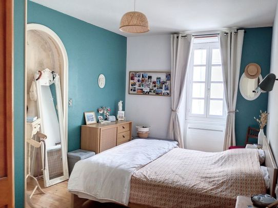 Grand T6 de 112m² centre-ville de Niort - Photo 1