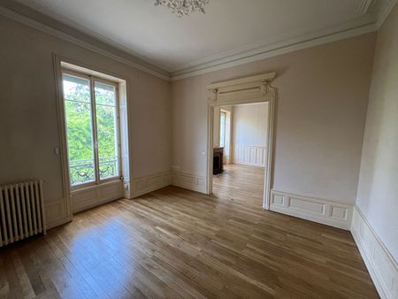 Location Appartement 6 pièces 150m² - Photo 2