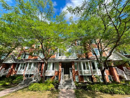 525 Lisgar unit 11, 2 bedrooms 2 bathroom Terrace Home - Photo 4