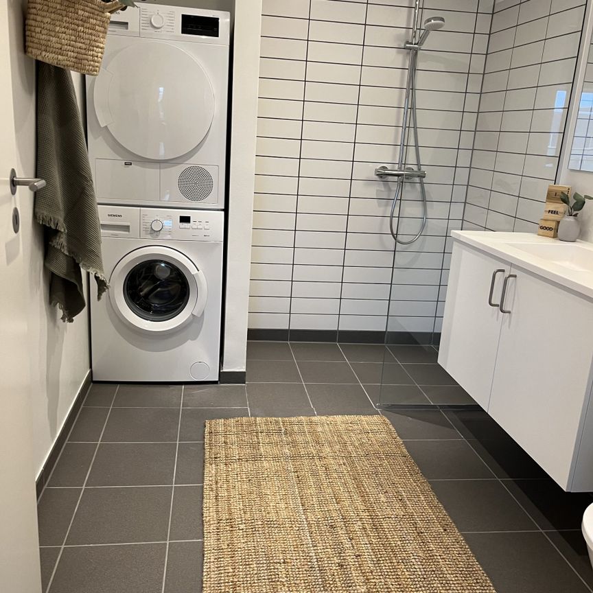 Moderne lejlighed med lys og attraktiv beliggenhed i Aalborg - Photo 1