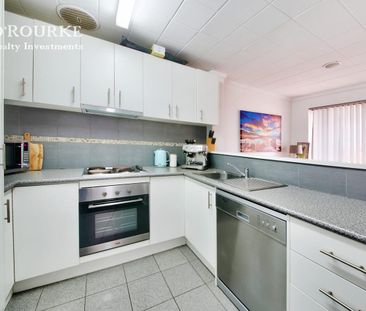 GEM OF PROPERTY WITH OCEAN VIEWS, OCEAN SIDE OF WEST COAST HWY - Photo 3