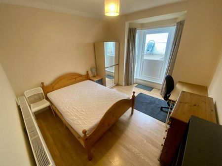 6 bedroom house to rent - Photo 3