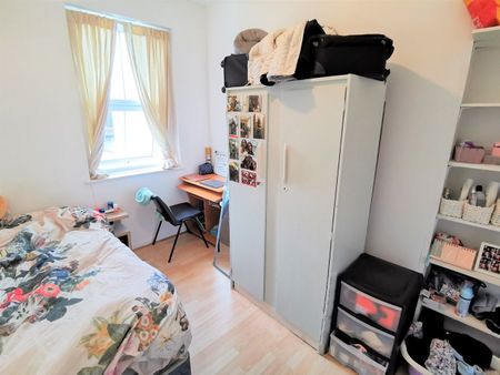 6 Bed Terraced House, Egremont Place, BN2 - Photo 5