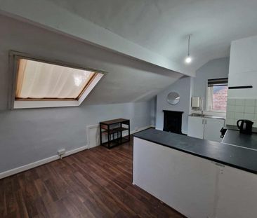 1 Bed Flat, Raynville Road, LS12 - Photo 3
