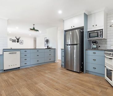 Comfortable Living: 4x2 Home with a Pool in Millars Well - Photo 4