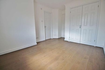 Balmoral Avenue, New Southgate, N11 - Photo 4