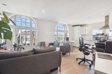 Cambridge House, Mayes Road, Haringay, N22 - Photo 4