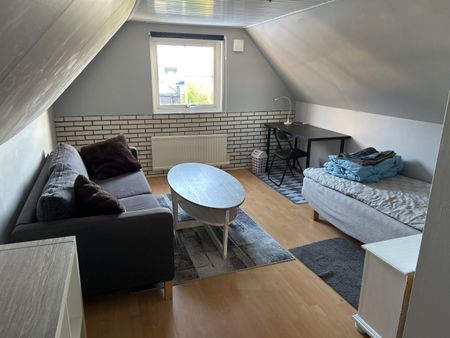 Rum i villa i Eslöv - Photo 2