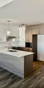 **SUPERBE 4,5 LAVAL (Ste-Rose/Champfleury)** - Photo 3