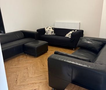 7 Bed Terraced House, Kenmare Road, L15 - Photo 2