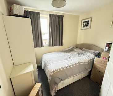 3 bedroom apartment to rent - Photo 2