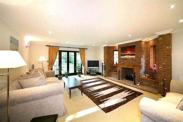 4 bedroom detached house to rent - Photo 1
