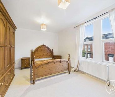 Markham Avenue, Leeds, LS8 - Photo 4