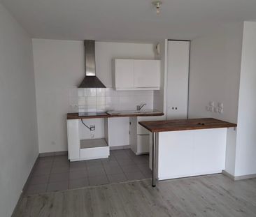 Location Appartement 3 pièces 64m² NANTES 44300 - Photo 2