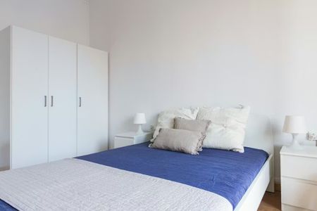 Gran Via de les Corts Catalanes, Barcelona, Catalonia 08011 - Foto 5