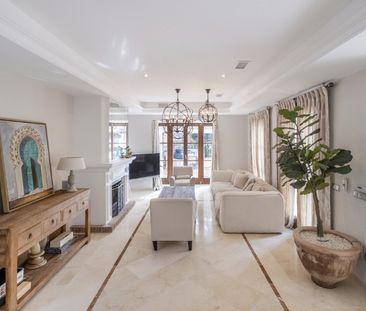 6 Bedroom Villa For Rent in El Madroñal, Málaga - Photo 3