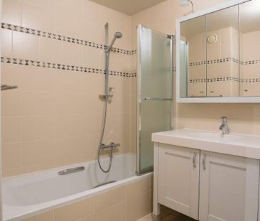 Appartement te huur in Oostende voor € 850 met 1 slaapkamer - Photo 3