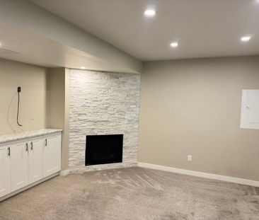 Beautiful Basement Suite - Photo 4