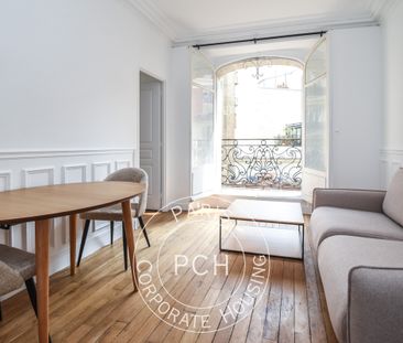 Rue Mathurin Régnier, - Photo 3