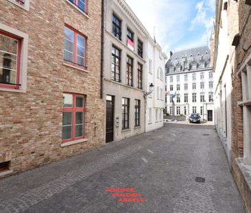 Opgefrist appartement met 1 slaapkamer te Brugge. - Photo 2