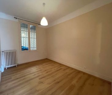 Location Appartement 2 pièces 47m² - Photo 4