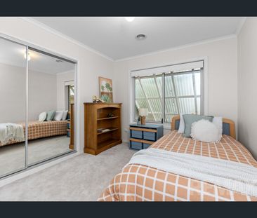 Lake Albert Beauty - Photo 4