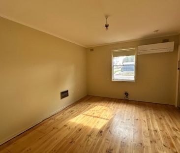 To register & apply for this property, please use this link: https:... - Photo 2