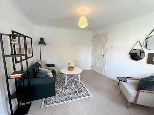 2 bedroom flat to rent - Photo 1