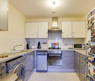 2 bedroom apartment to rent - Photo 5