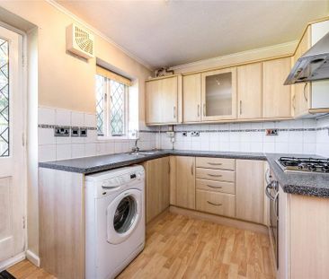 2 bedroom semi-detached house to rent - Photo 2