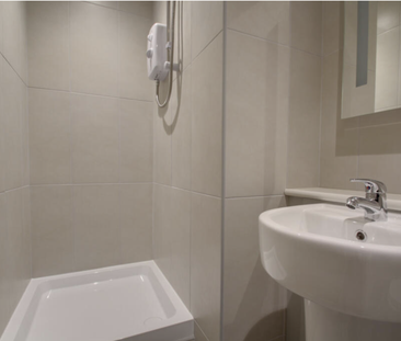 11 Elgin Court, Perton, Wolverhampton, West Midlands, WV6 7XT - Photo 4