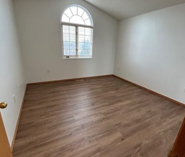 📍 Address: - Photo 2