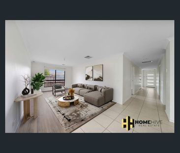 Spacious 3-Bedroom Home with Double Garage in Werribee - Photo 1