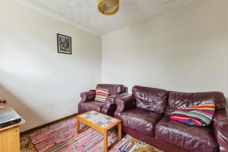 4 bedroom terraced house to rent - Photo 2