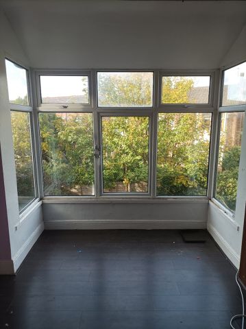 3 Bed Semi-Detached House, Manchester, M16 - Photo 5