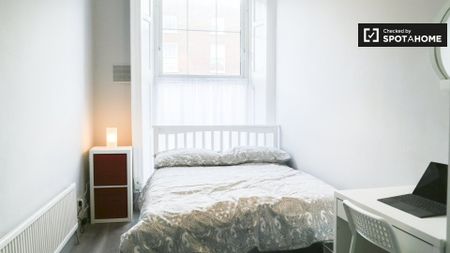 Room in a shared 8-bedroom apartment, Inns Quay, Dublin - Photo 5
