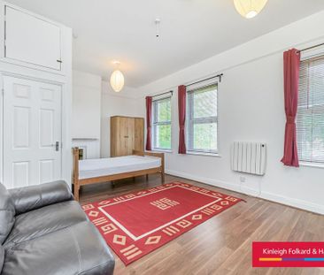 Studio to rent - Photo 3