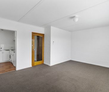 Freshly Painted One Bedroom Unit in Sandy Bay - Photo 1