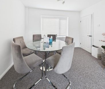 2 bedroom end of terrace house to rent - Photo 1