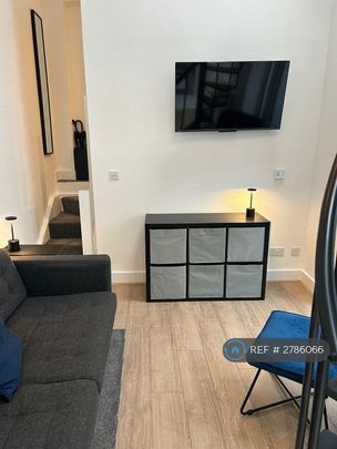 1 bedroom detached house to rent - Photo 1