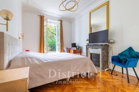 Appartement • Saint Philippe du Roule - Photo 4