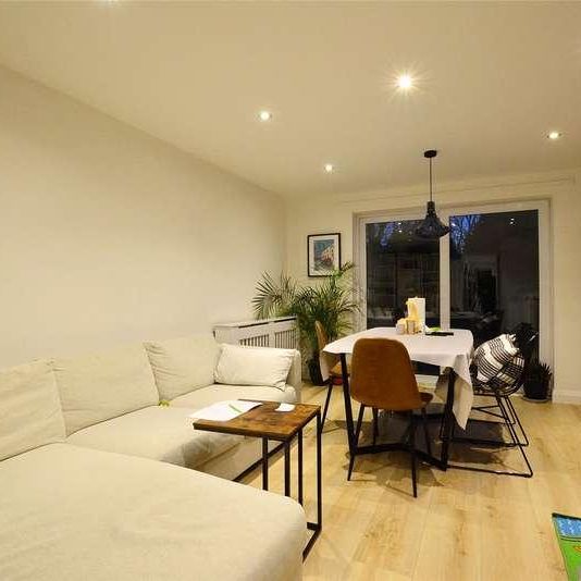 Dover Patrol, Kidbrooke, London, SE3 - Photo 1