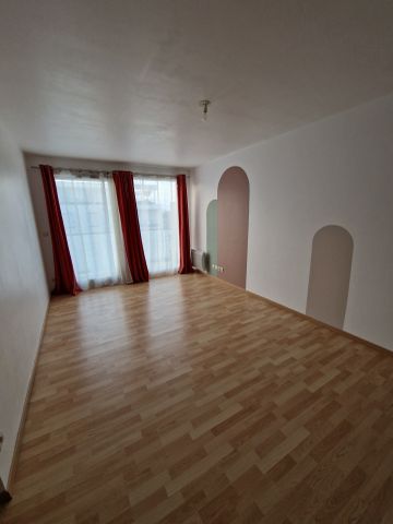 ROUBAIX - APPARTEMENT - T2 - Photo 3